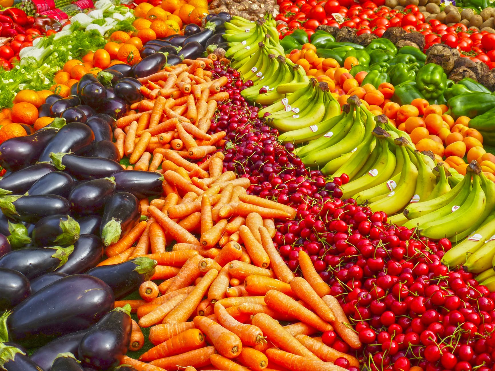 A pile of fruit and vegetables